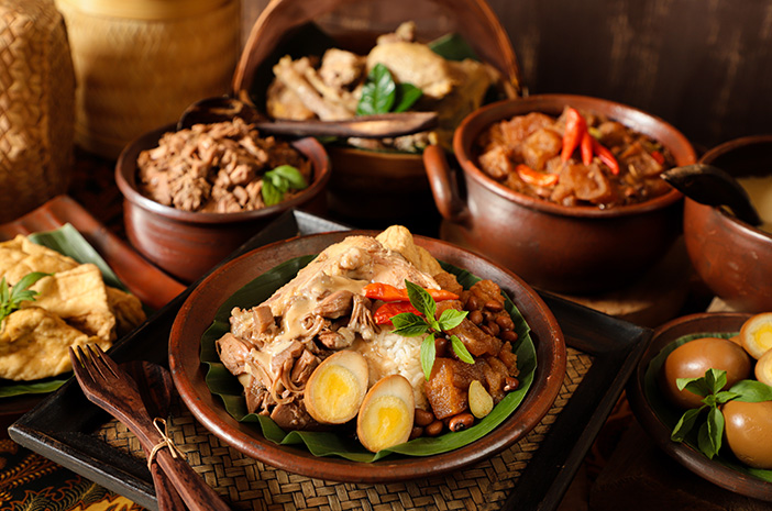 Secrets of Javanese Flavors That Delight on MT. Haryono Street